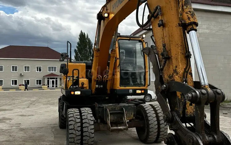 Hyundai  R140W 2012 года за 26 500 000 тг. в Астана