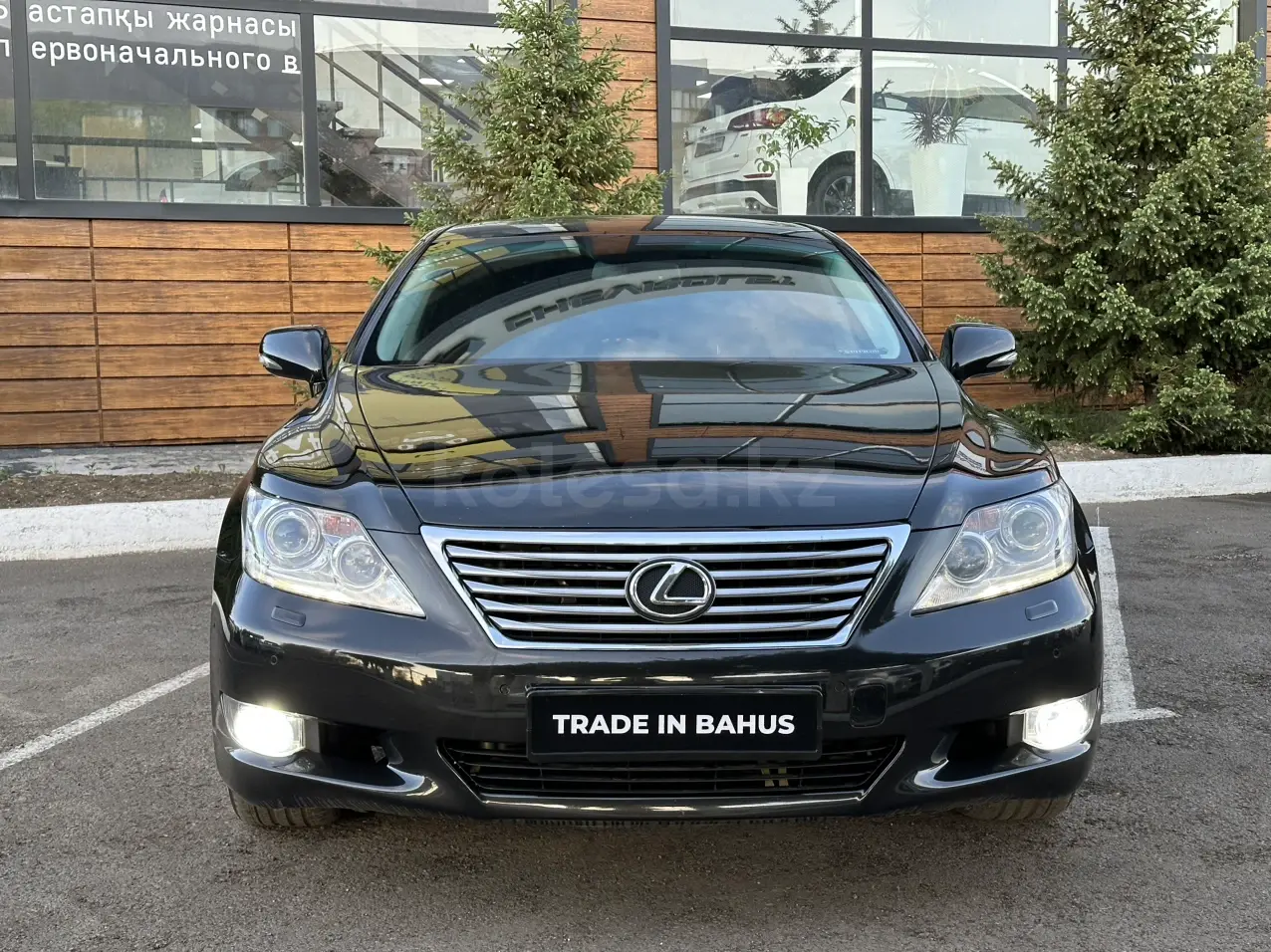 Lexus ls-460, 2010