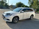 Mitsubishi Outlander 2022 годаүшін12 400 000 тг. в Алматы