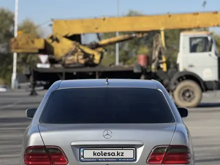 Mercedes-Benz E 320 2001 года за 6 000 000 тг. в Караганда – фото 7