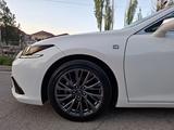 Lexus ES 250 2021 года за 23 500 000 тг. в Шымкент – фото 5