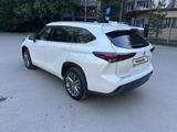 Toyota Highlander 2023 года за 25 500 000 тг. в Караганда – фото 2