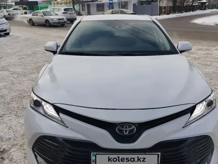 Toyota Camry 2020 года за 15 500 000 тг. в Алматы – фото 8