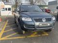 Volkswagen Touareg 2004 года за 5 500 000 тг. в Алматы – фото 10