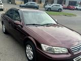 Toyota Camry 2000 года за 3 200 000 тг. в Астана