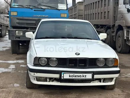 BMW 520 1991 года за 1 300 000 тг. в Астана