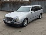 Mercedes-Benz E 220 2000 годаfor3 500 000 тг. в Алматы