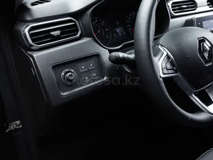 Renault Duster Style TCE CVT (4WD) 2022 года за 15 580 000 тг. в Экибастуз – фото 18