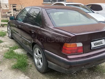 BMW 320 1991 года за 1 400 000 тг. в Шымкент – фото 4