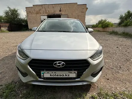 Hyundai Accent 2019 года за 6 500 000 тг. в Караганда