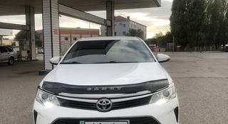 Toyota Camry 2015 года за 9 500 000 тг. в Актобе