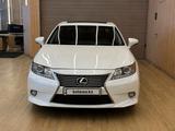 Lexus ES 250 2013 годаүшін11 800 000 тг. в Алматы – фото 2