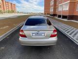 Toyota Camry 2004 года за 4 900 000 тг. в Байконыр – фото 2