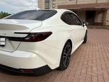 Toyota Camry 2025 года за 20 200 000 тг. в Экибастуз – фото 5