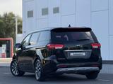 Kia Carnival 2016 года за 10 500 000 тг. в Алматы – фото 4