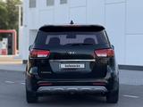Kia Carnival 2016 года за 10 500 000 тг. в Алматы – фото 5