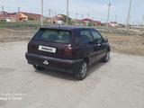 Volkswagen Golf 1993 года за 800 000 тг. в Атырау – фото 5