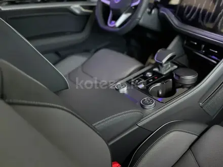 Volkswagen Touareg Business R-line 2025 года за 48 000 000 тг. в Костанай – фото 19