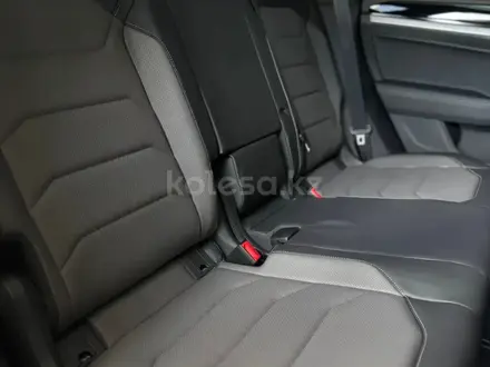 Volkswagen Touareg Business R-line 2025 года за 48 000 000 тг. в Костанай – фото 20