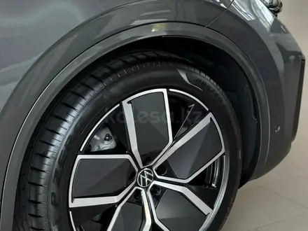 Volkswagen Touareg Business R-line 2025 года за 48 000 000 тг. в Костанай – фото 8