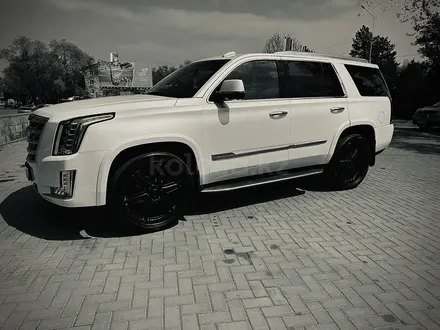 Cadillac Escalade 2015 года за 25 500 000 тг. в Алматы – фото 2