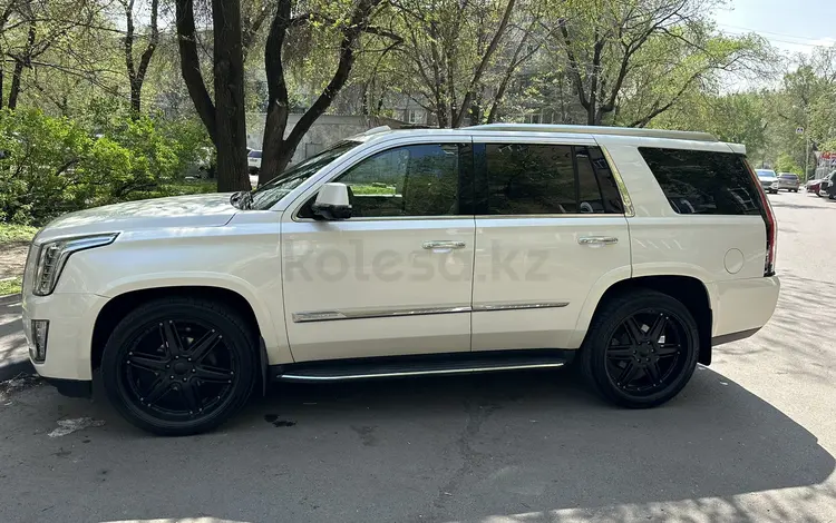 Cadillac Escalade 2015 года за 25 500 000 тг. в Алматы