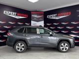 Toyota RAV4 2021 годаүшін12 700 000 тг. в Атырау – фото 3