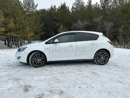 Opel Astra 2012 года за 3 800 000 тг. в Караганда – фото 4