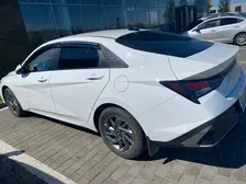 Hyundai Elantra, 2025