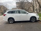 Mitsubishi Outlander 2022 годаүшін11 800 000 тг. в Шымкент – фото 2