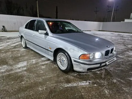 BMW 523 1996 года за 2 100 000 тг. в Уральск – фото 5