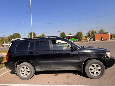 Toyota Highlander 2003 года за 7 100 000 тг. в Алматы – фото 2