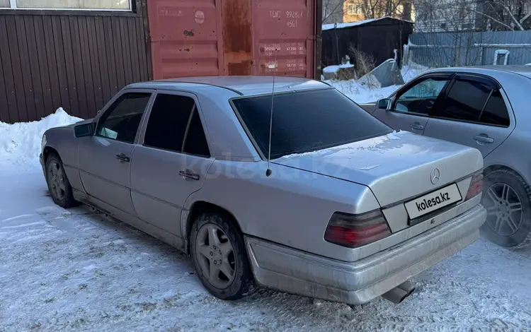 Mercedes-Benz E 300 1992 года за 2 800 000 тг. в Караганда