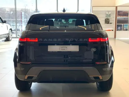 Land Rover Range Rover Evoque R-Dynamic SE 2023 года за 30 558 000 тг. в Алматы – фото 5