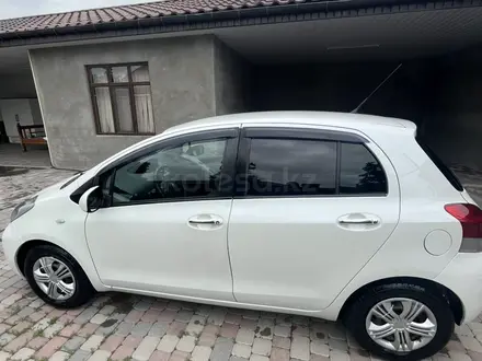 Toyota Yaris 2010 года за 4 800 000 тг. в Мерке – фото 6