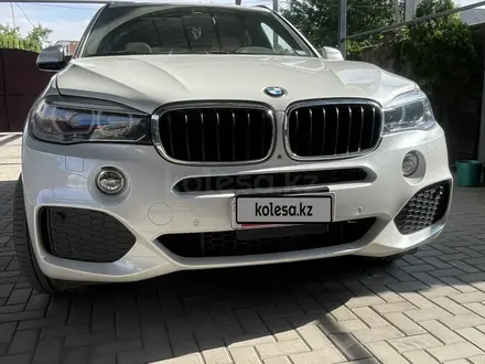 BMW X5 2015 года за 16 200 000 тг. в Алматы – фото 2
