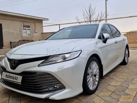 Toyota Camry 2021 года за 18 500 000 тг. в Актау – фото 4