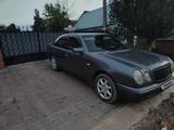 Mercedes-Benz E 200 1997 года за 2 850 000 тг. в Кокшетау