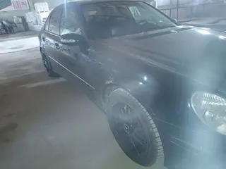 Mercedes-Benz E-Class, 2003