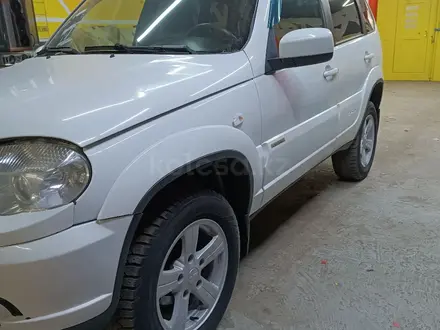 Chevrolet Niva 2016 года за 4 200 000 тг. в Павлодар – фото 2