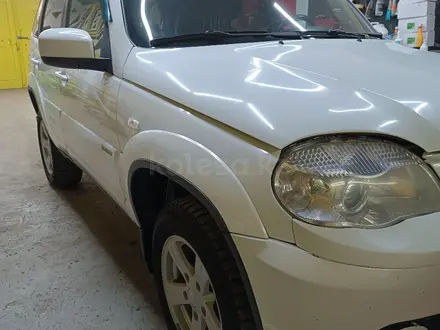 Chevrolet Niva 2016 года за 4 200 000 тг. в Павлодар – фото 4