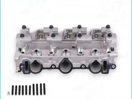 Головка блока цилиндров за 1 000 тг. в Алматы