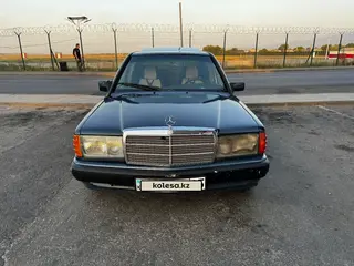 Mercedes-Benz 190