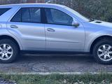 Mercedes-Benz ML 350 2006 годаүшін5 416 000 тг. в Караганда – фото 2