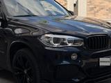 BMW X5 2016 года за 18 000 000 тг. в Шымкент – фото 4