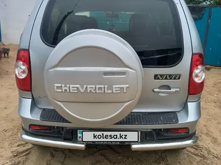 Chevrolet Niva 2014 года за 3 500 000 тг. в Актобе – фото 3