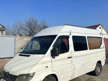 Mercedes-Benz Sprinter 2000 года за 2 900 000 тг. в Алматы – фото 4