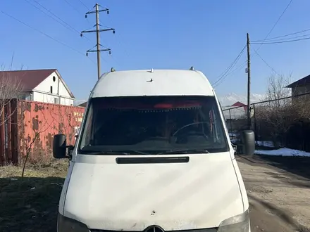 Mercedes-Benz Sprinter 2000 года за 2 900 000 тг. в Алматы – фото 5