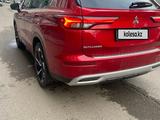 Mitsubishi Outlander 2021 года за 14 999 000 тг. в Алматы – фото 4