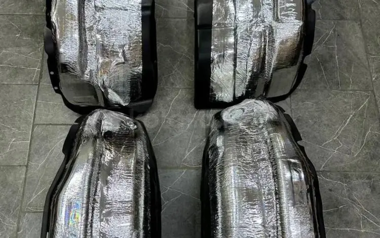 Подкрылки Toyota Land Cruiser за 20 000 тг. в Алматы